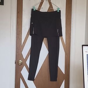Athleta skirted leggings